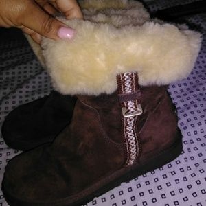 Ankle uggs worn once
